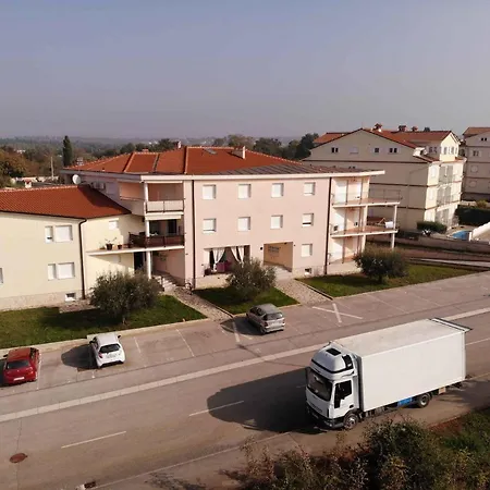 Апартаменты In Porec/istrien 38217 Пореч